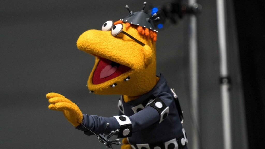 wdw-scooteraudioanimatronicsfigure-1